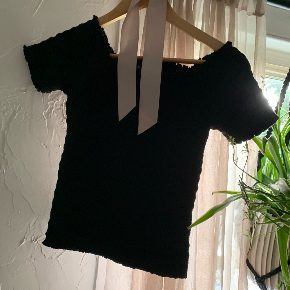abercrombie off shoulder stretchy tee